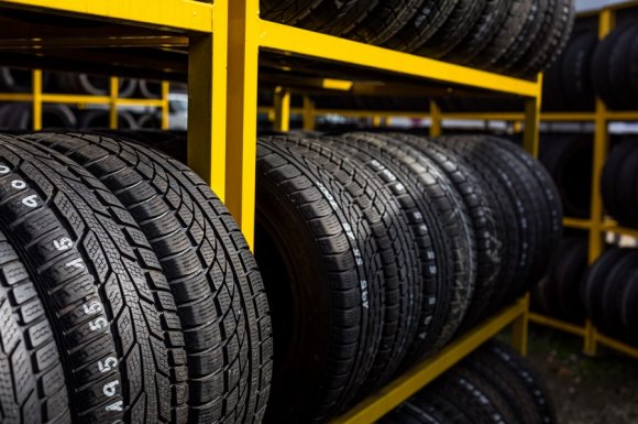 Garage pour réaliser le changement de pneus hiver et été Moirans